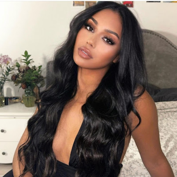 Meet your Posher, Aurélie - Picture 1 of 1